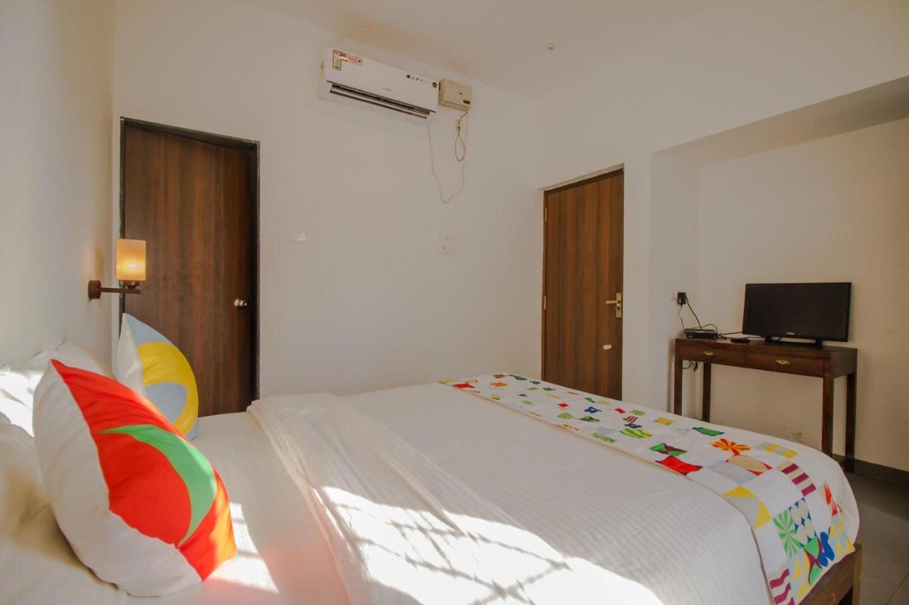 Ziba beach Morjim Exterior foto