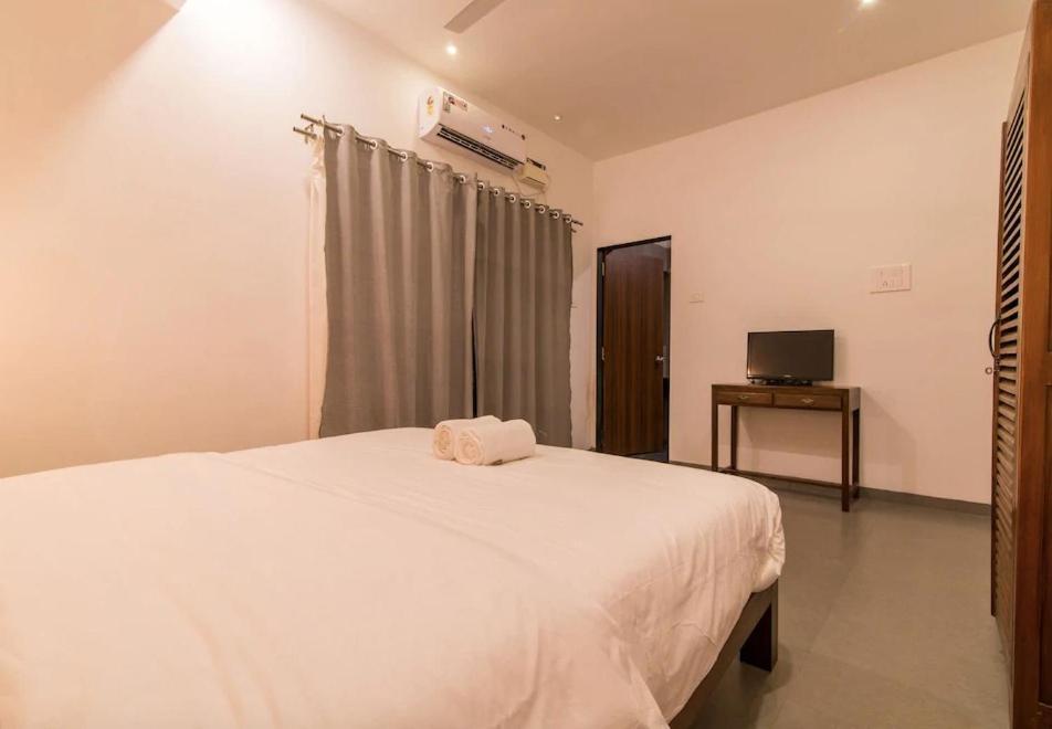 Ziba beach Morjim Exterior foto