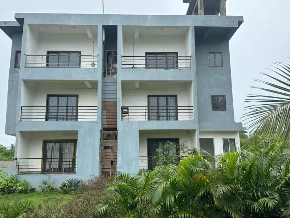 Ziba beach Morjim Exterior foto